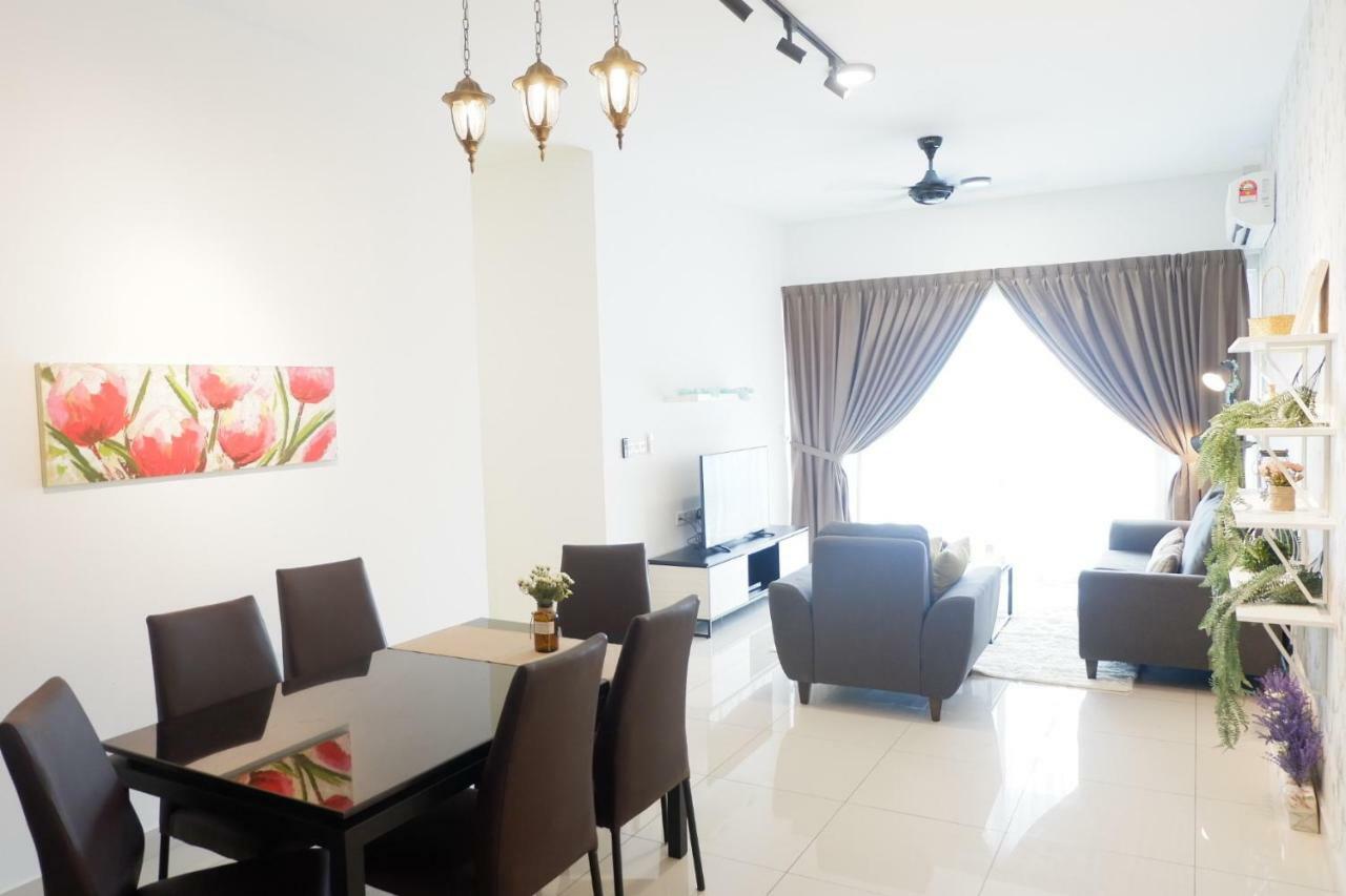 The Pinnacle Tower Johor Bahru Extérieur photo