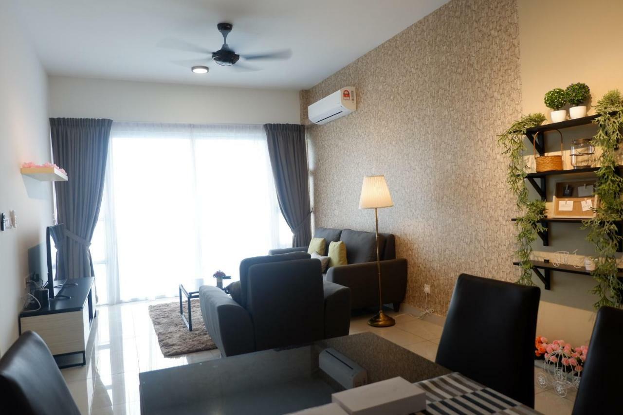 The Pinnacle Tower Johor Bahru Extérieur photo