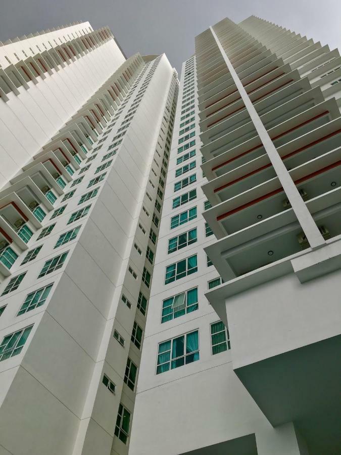 The Pinnacle Tower Johor Bahru Extérieur photo
