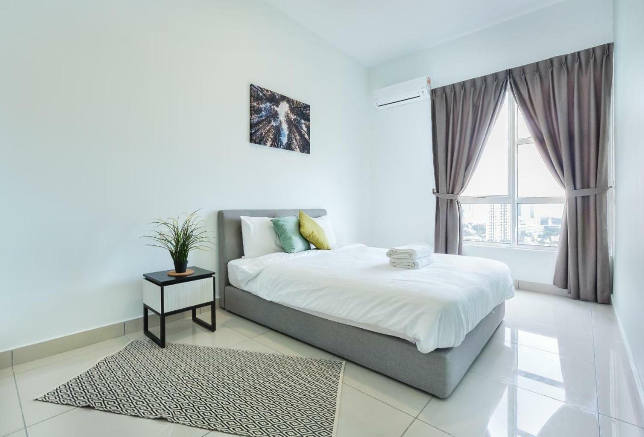 The Pinnacle Tower Johor Bahru Extérieur photo