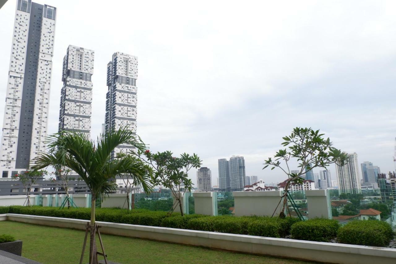 The Pinnacle Tower Johor Bahru Extérieur photo