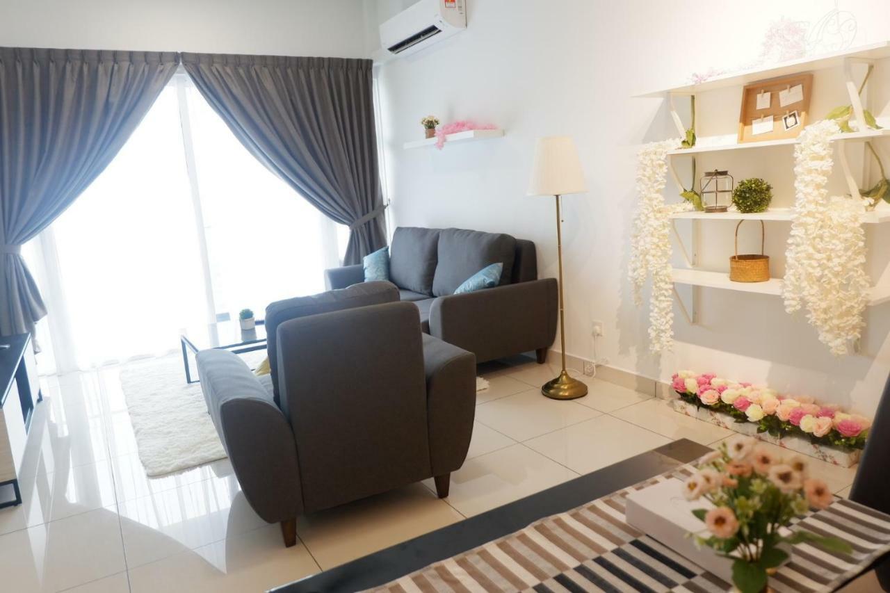 The Pinnacle Tower Johor Bahru Extérieur photo
