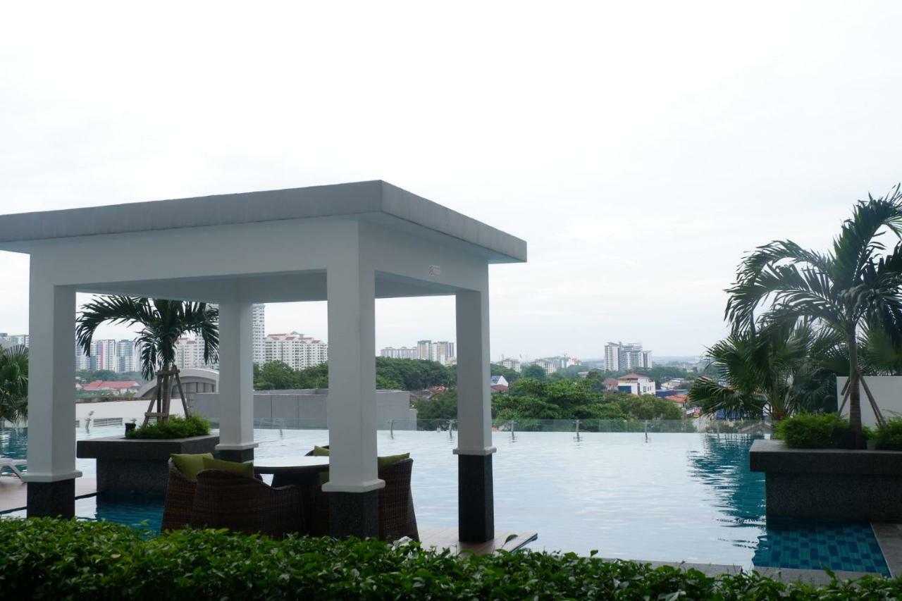 The Pinnacle Tower Johor Bahru Extérieur photo
